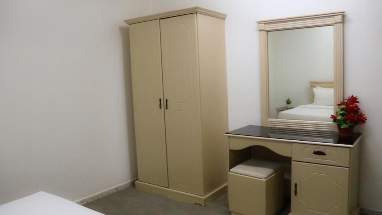 Al Farhan Hotel Suites Эр-Рияд Экстерьер фото