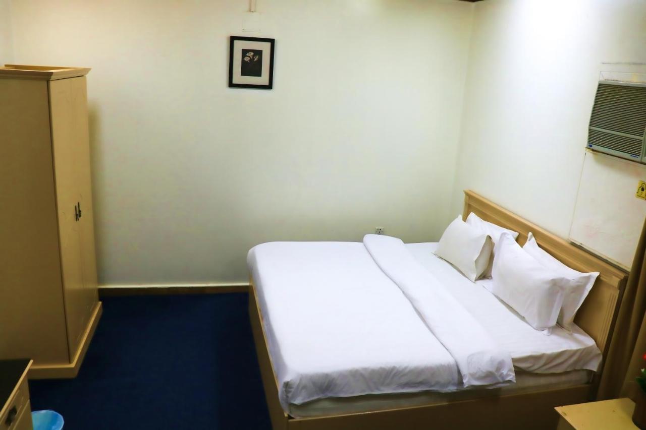 Al Farhan Hotel Suites Эр-Рияд Экстерьер фото