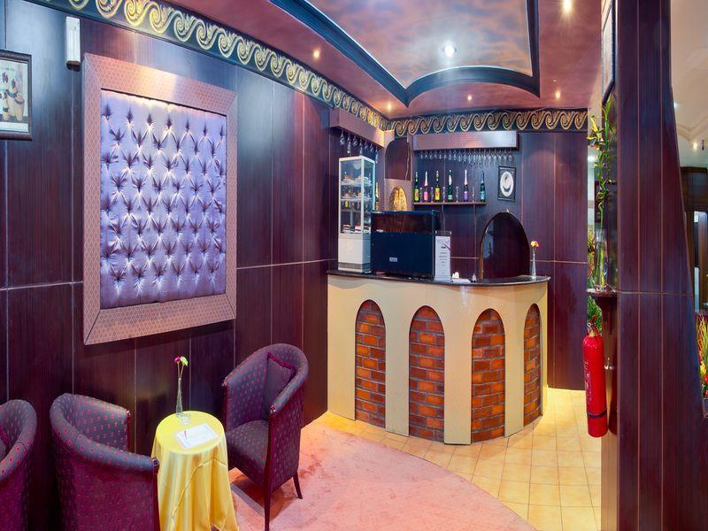 Al Farhan Hotel Suites Эр-Рияд Экстерьер фото